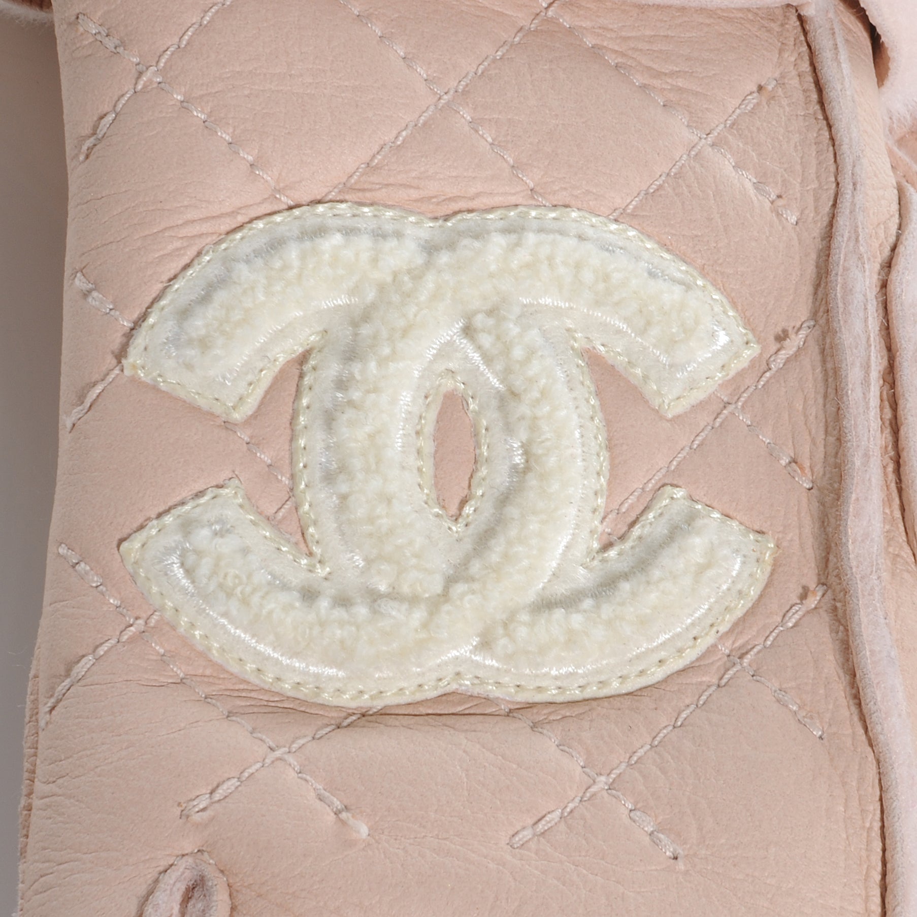 Chanel Leather Quilted CC Gloves 7.5 Light Pink 3 of 8
