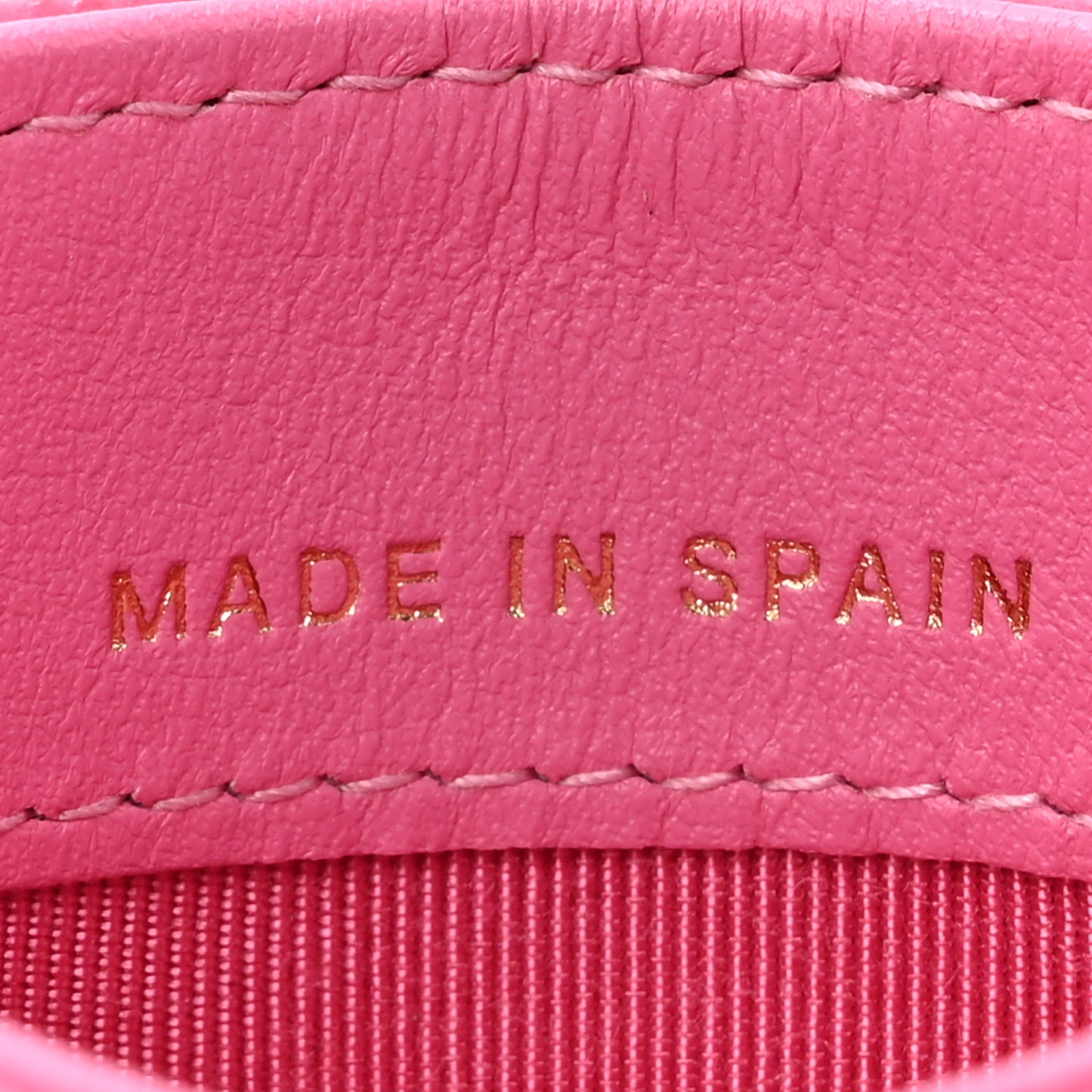 Caviar Quilted Card Holder Fuchsia