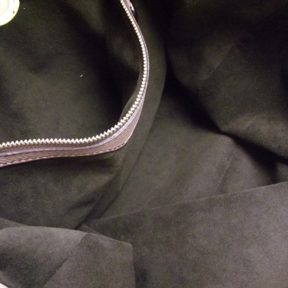 Louis Vuitton Mahina L Poudre 6 of 10