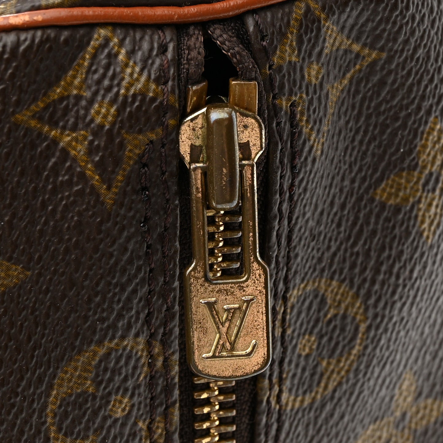 Monogram Papillon 26