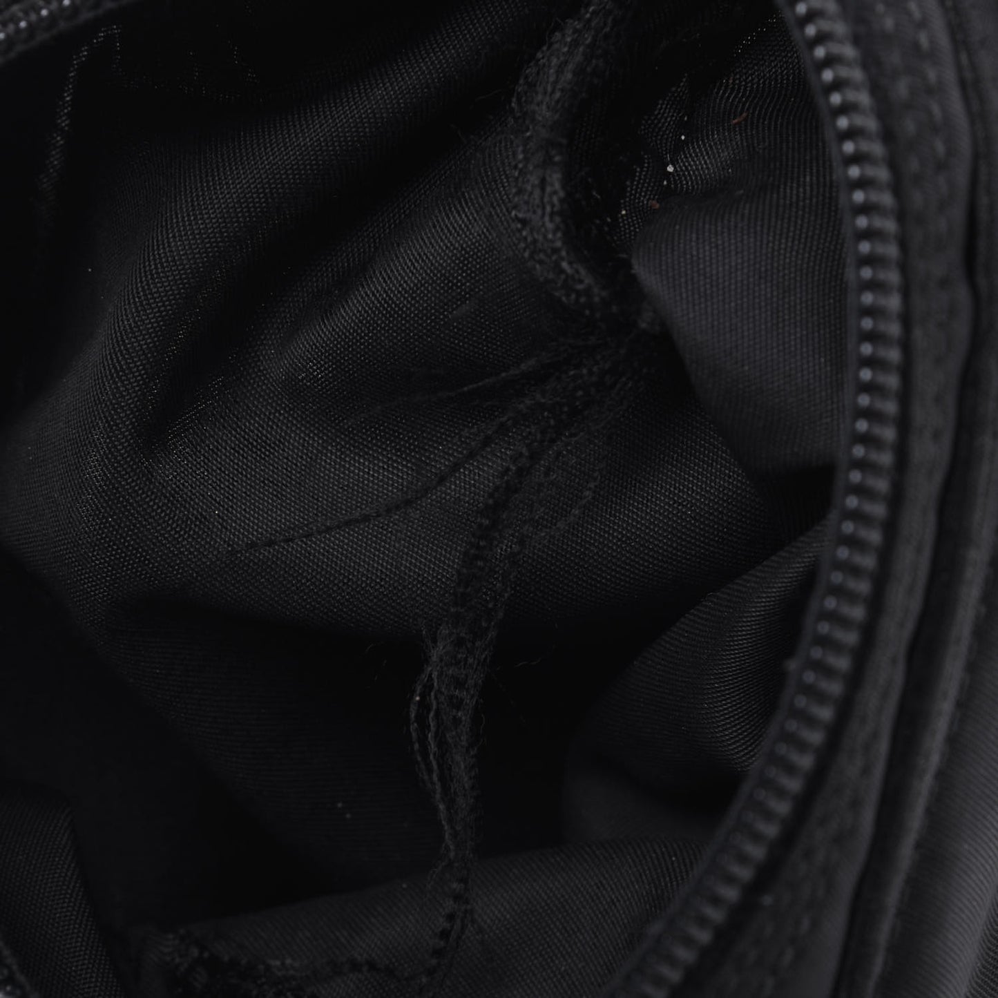 Tessuto Nylon Saffiano Flat Messenger Bag Black