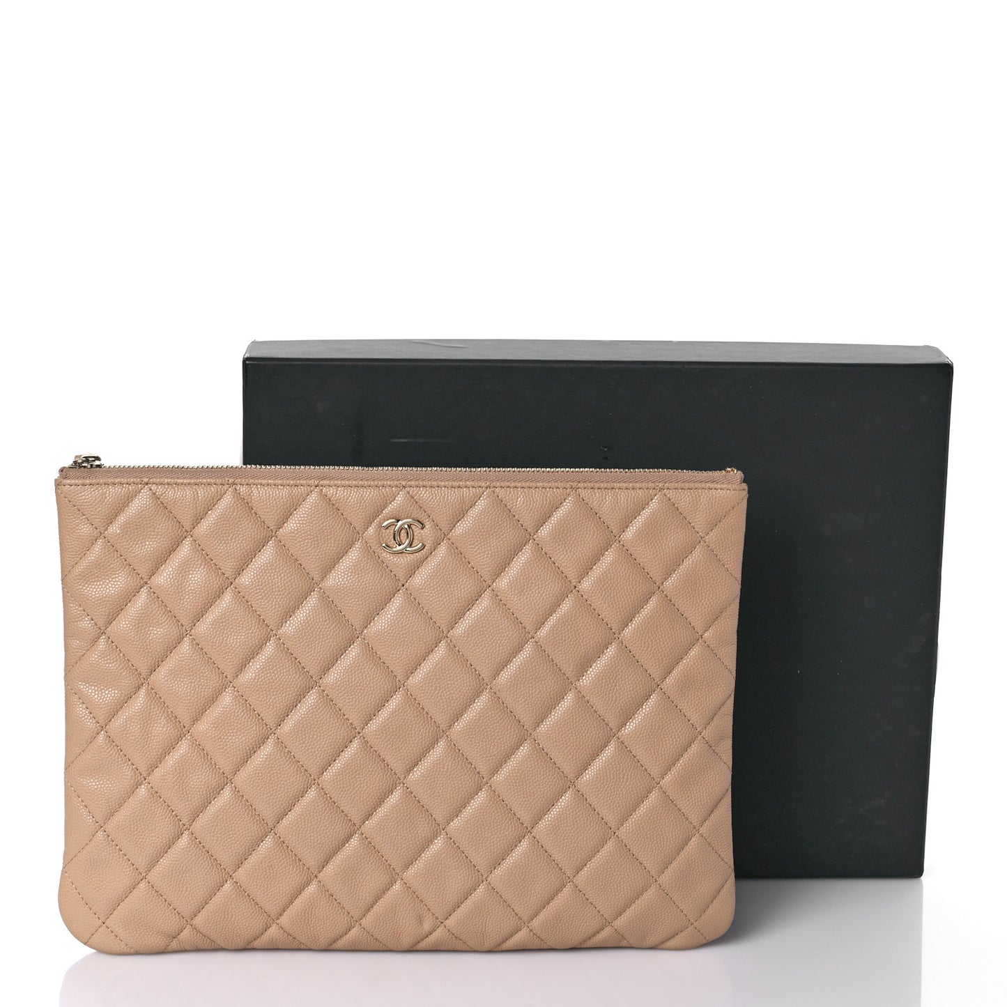 Caviar Quilted Medium Cosmetic Case Beige