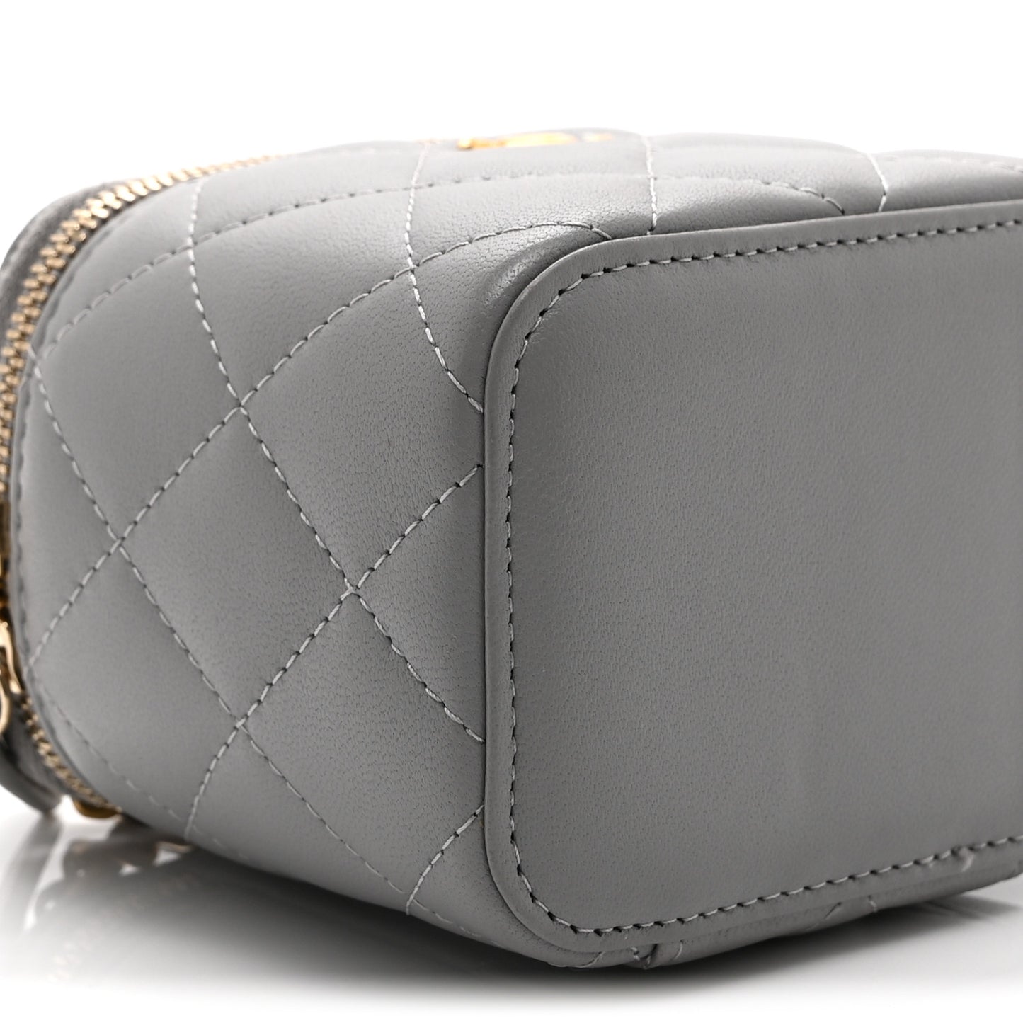 Lambskin Quilted Pearl Crush Mini Vanity Case With Chain Light Purple