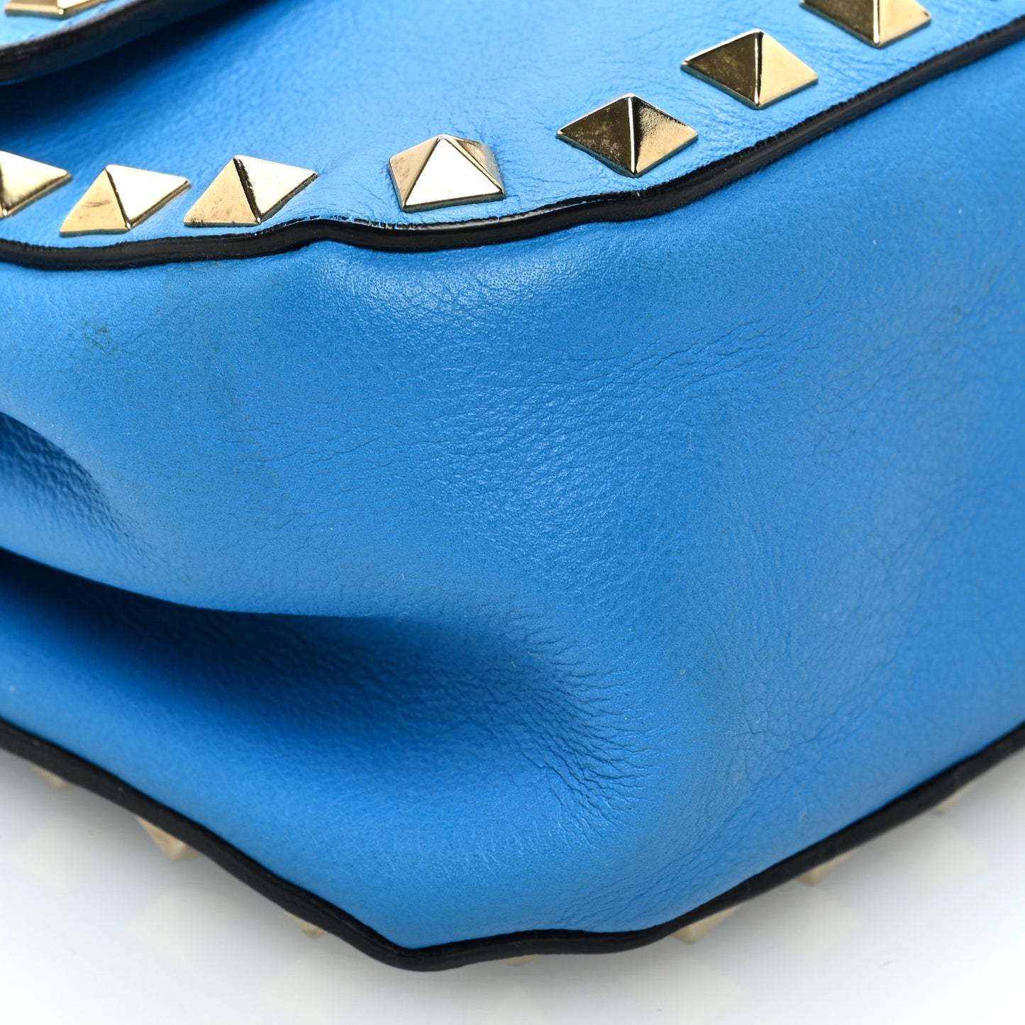 Vitello Mini Rockstud Flap Saddle Crossbody Bag Parrot