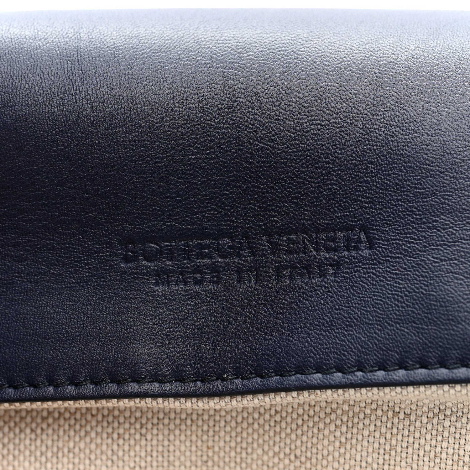 Bottega Veneta Denim Nappa Intrecciato Padded Messenger Abyss Indigo 6 of 9