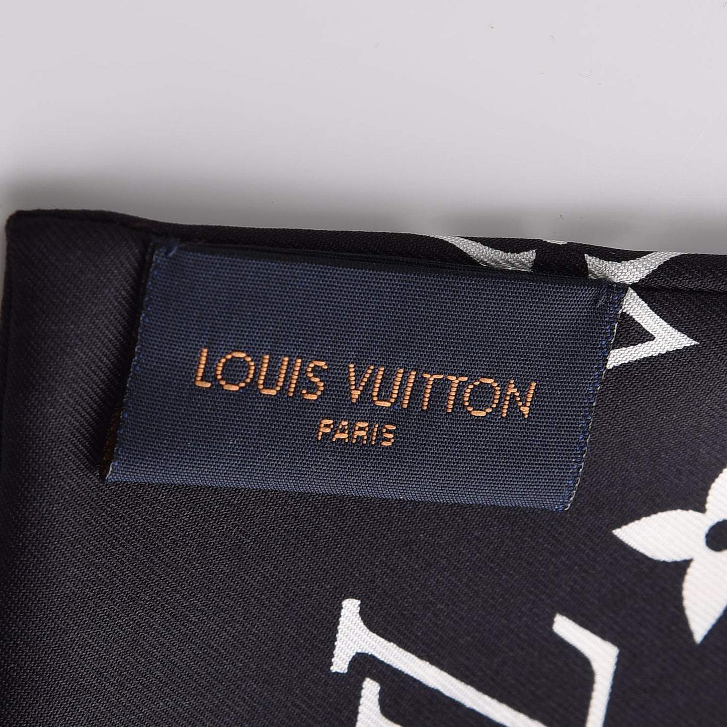 Silk Monogram Confidential Bandeau Black