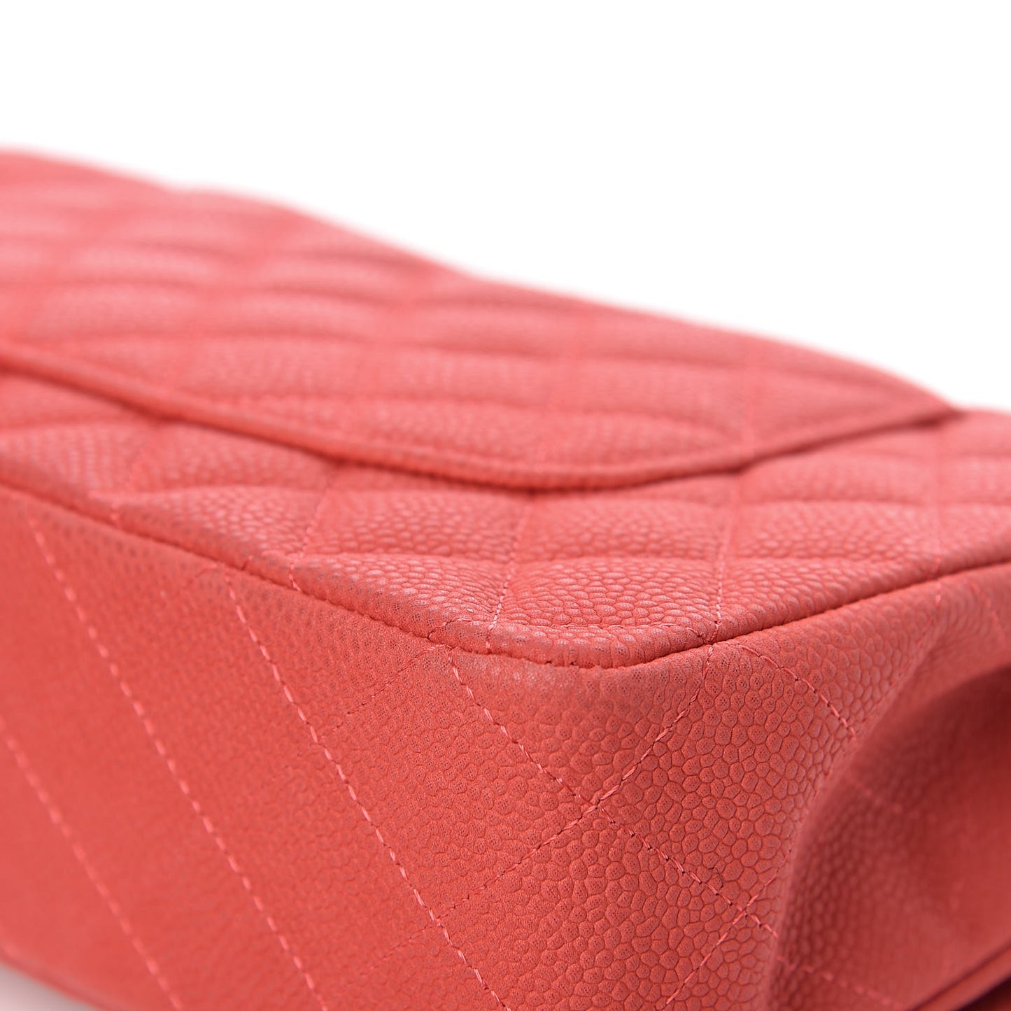 Iridescent Caviar Quilted Medium Double Flap Dark Pink