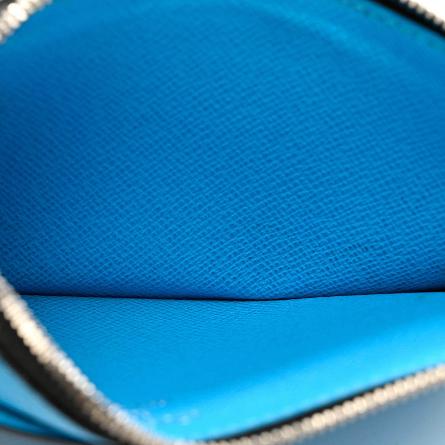 Louis Vuitton Taigarama Coin Card Holder Blue Lagoon 4 of 6