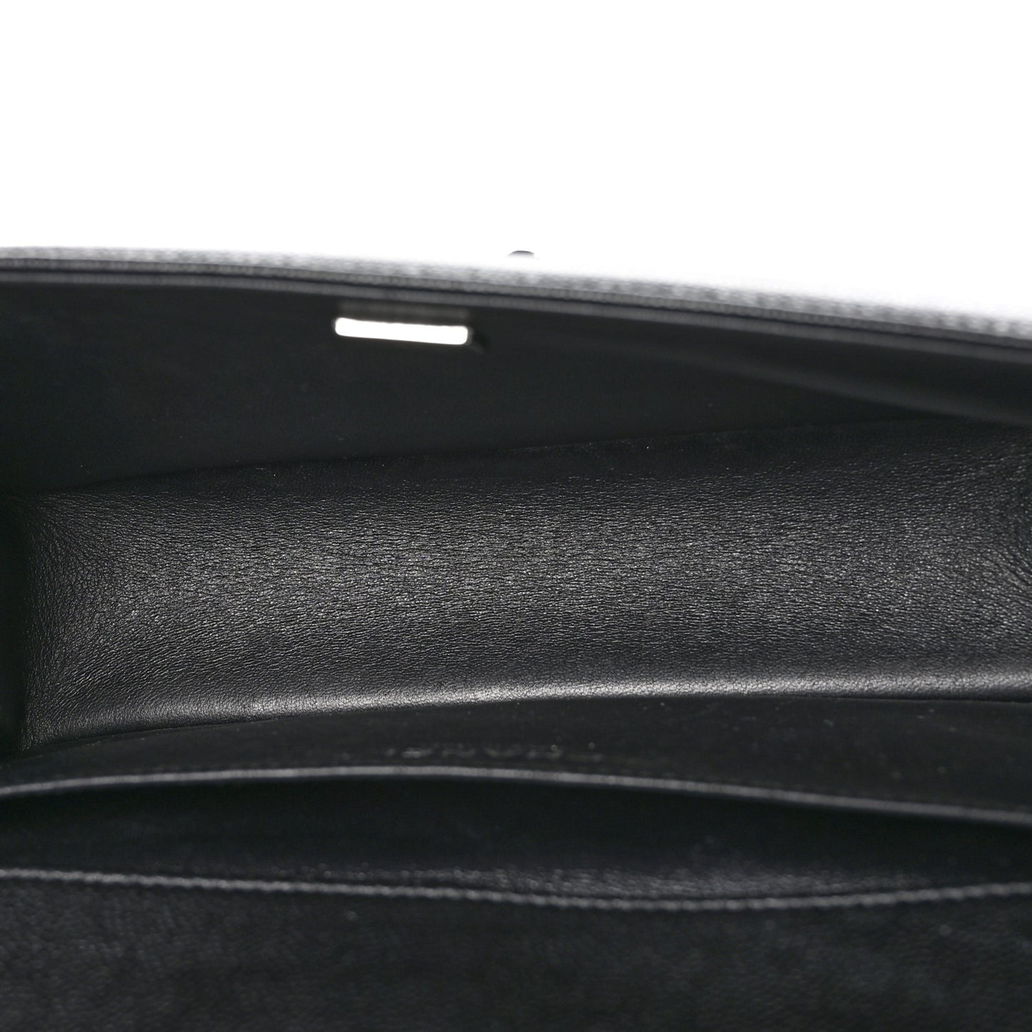Caviar Quilted Medium Boy Flap Black