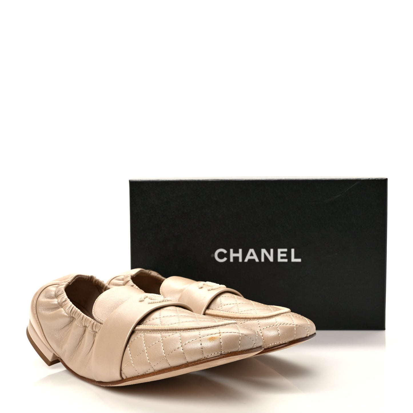 Laminated Lambskin Womens Quilted Elastic CC Moccasin Loafers 40.5 Beige