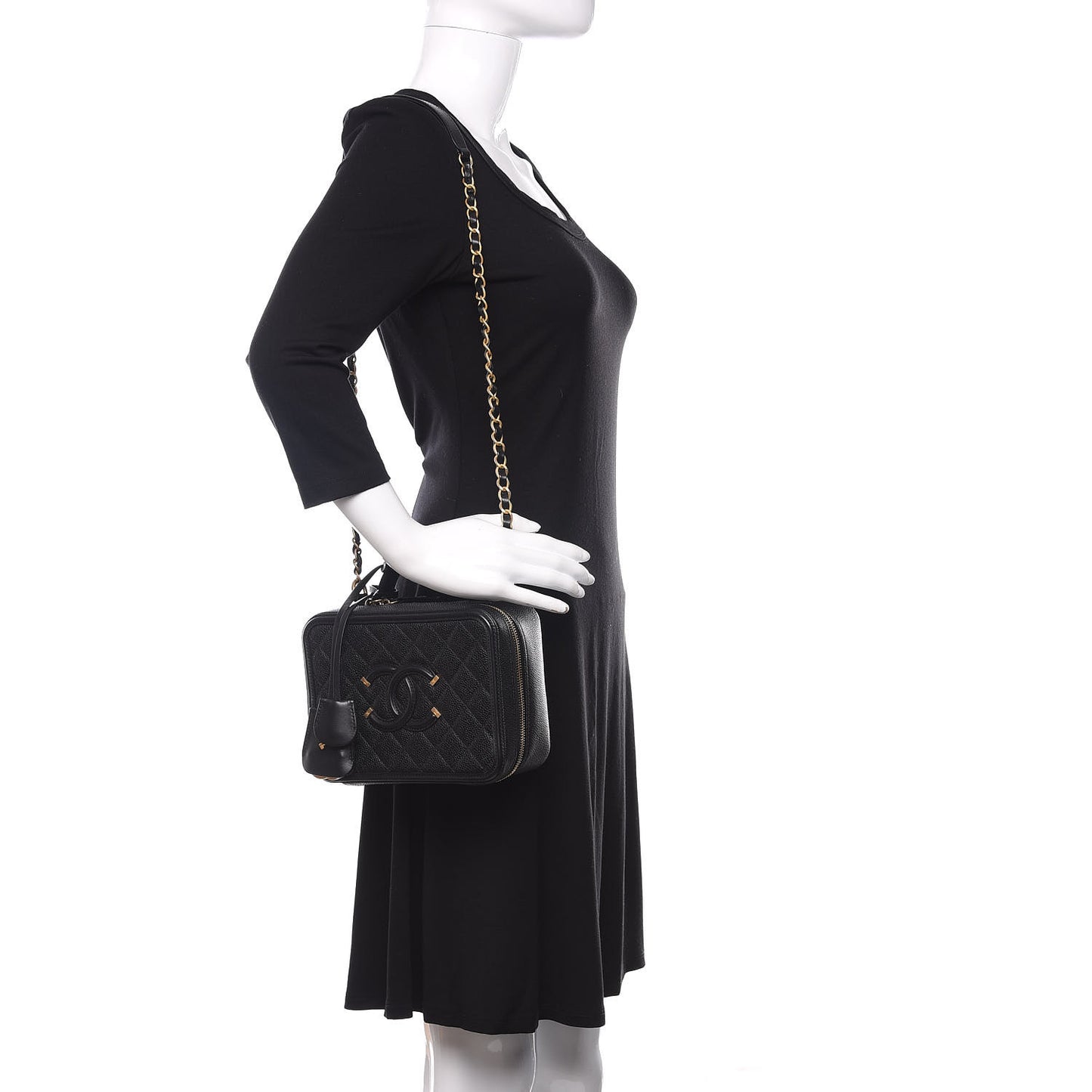 Caviar Quilted Medium CC Filigree Vanity Case Black