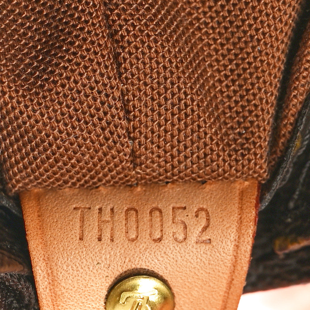 Louis Vuitton Monogram Cabas Mezzo 7 of 14