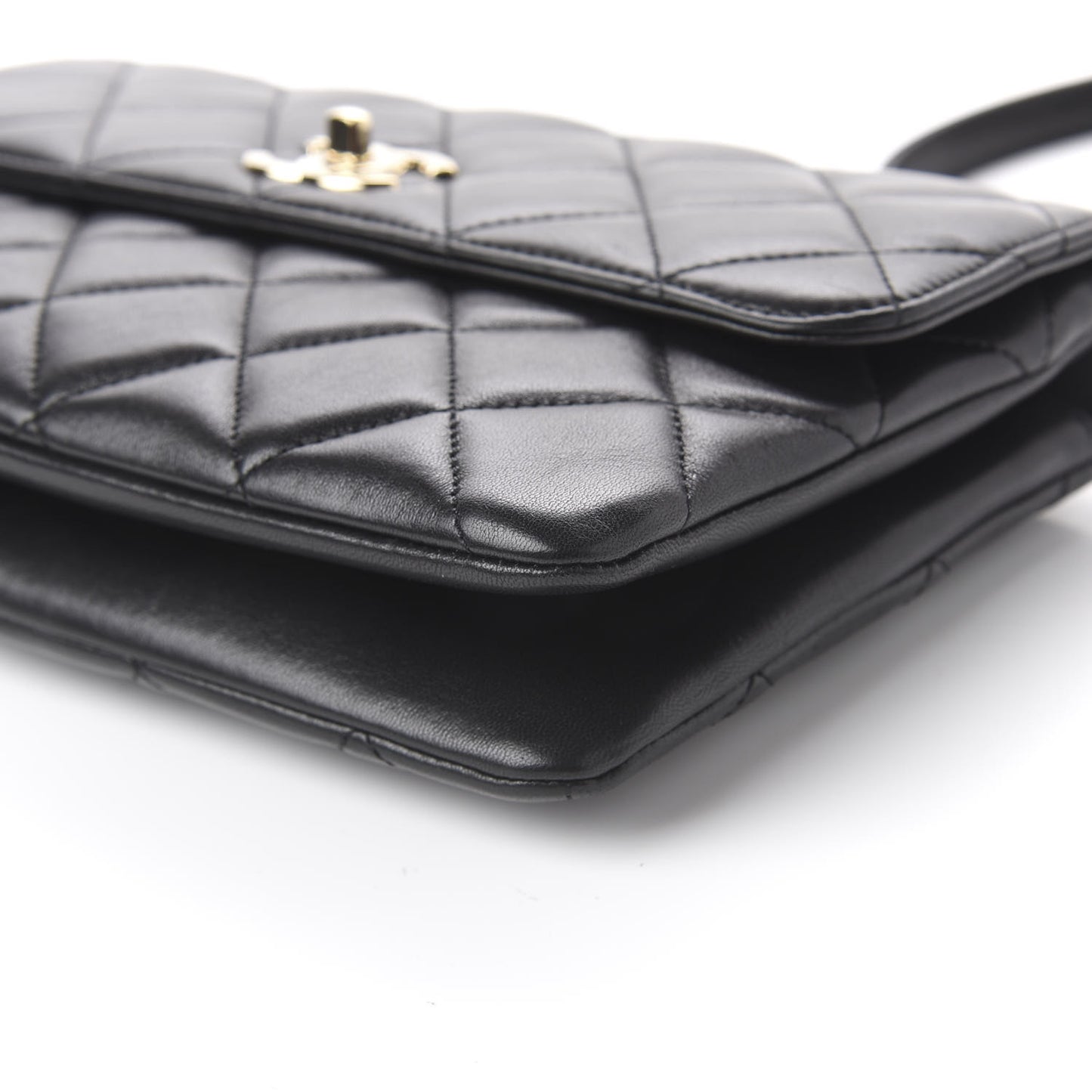 Lambskin Quilted Medium Trendy CC Flap Black