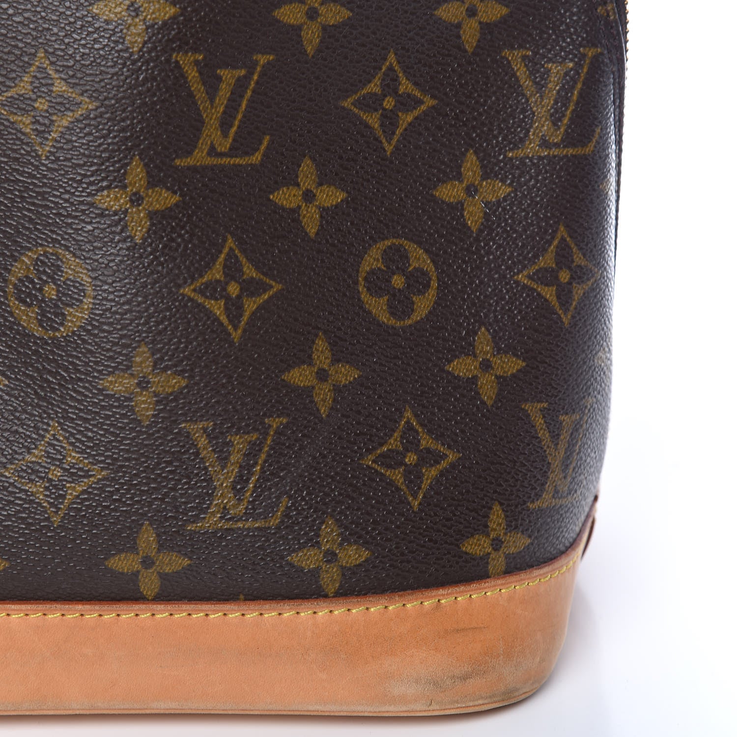 Louis Vuitton Monogram Alma PM 17 of 20