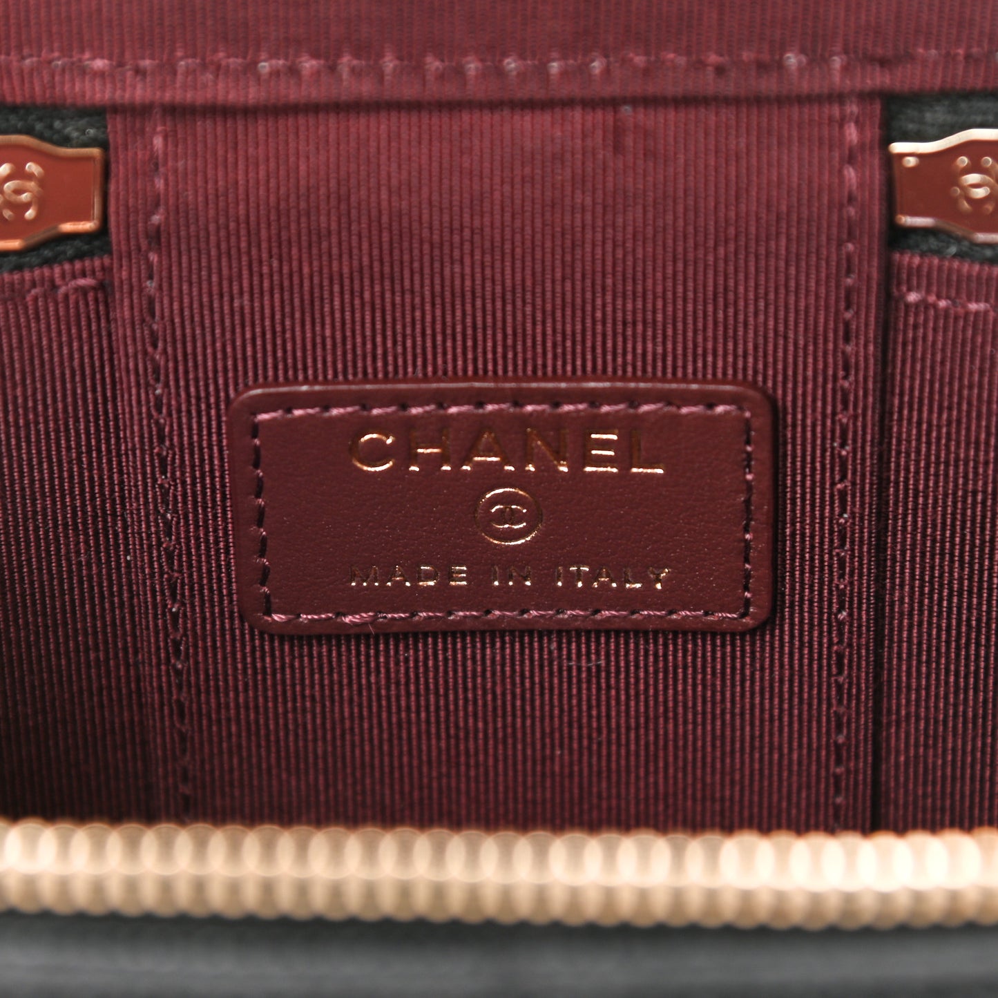 Caviar Quilted Mini Vanity Case With Chain Black