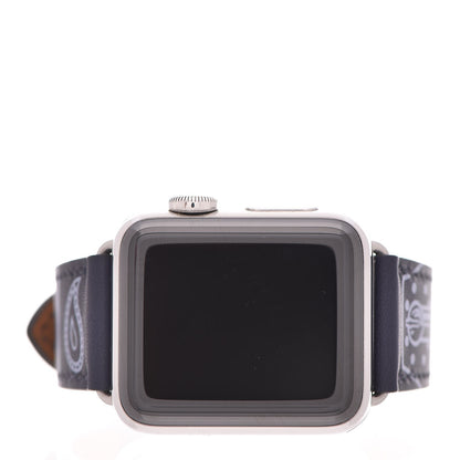 Hermes Gala 38mm Series 3 Apple Watch Eperon d’Or Bleu Marine 3 of 12
