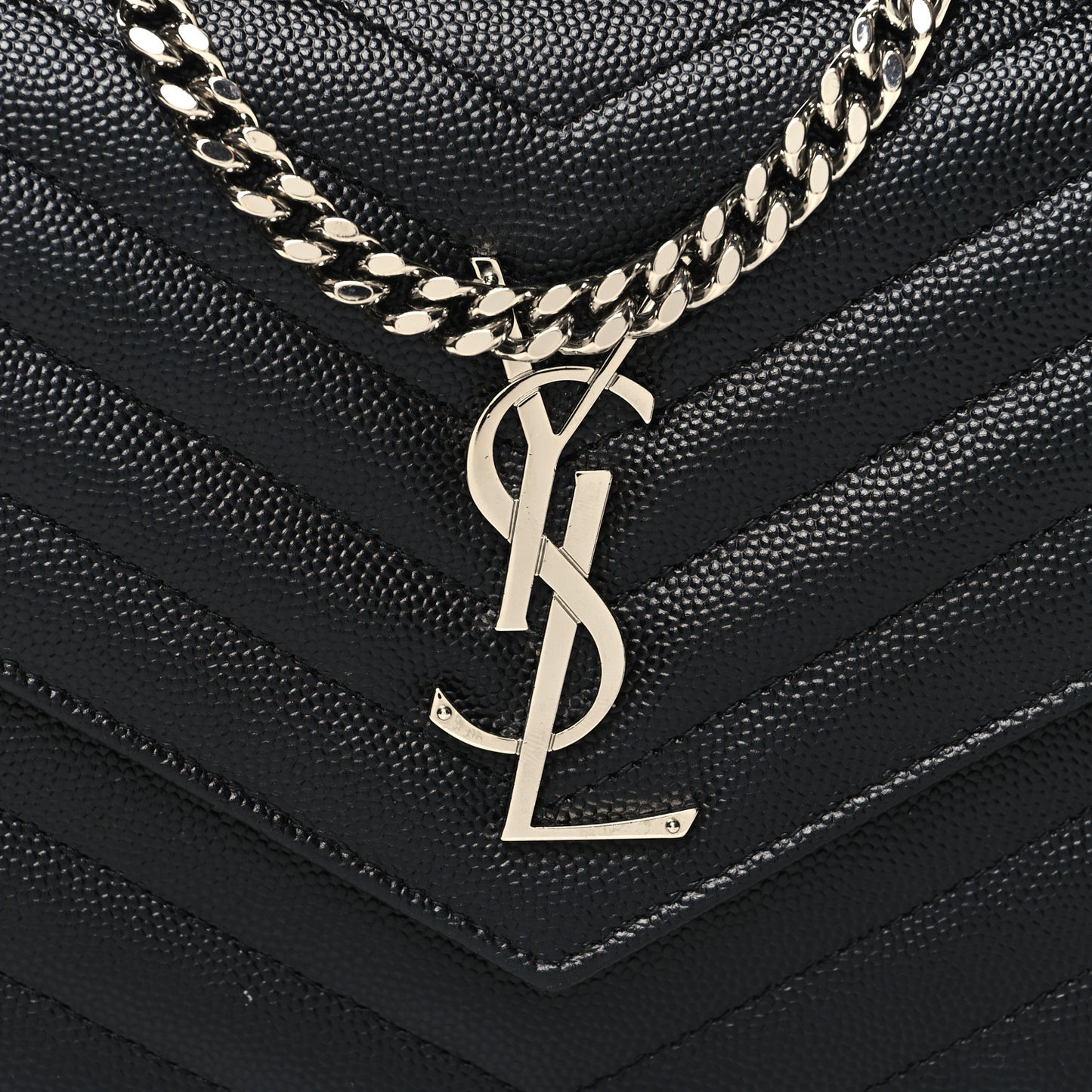 Grain De Poudre Matelasse Chevron Monogram Chain Wallet Black