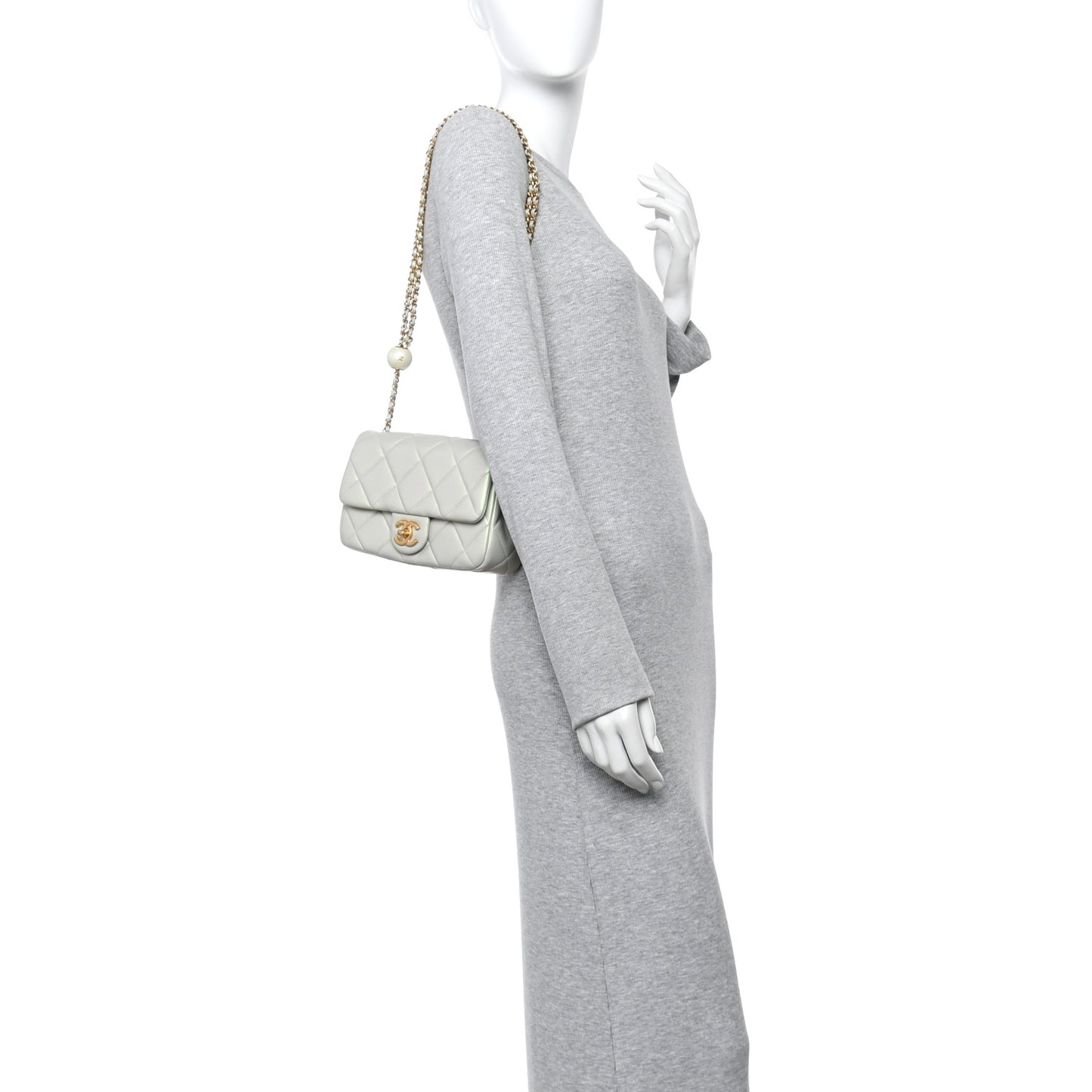 Pearly Lambskin Quilted Pearl Small Flap Light Grey