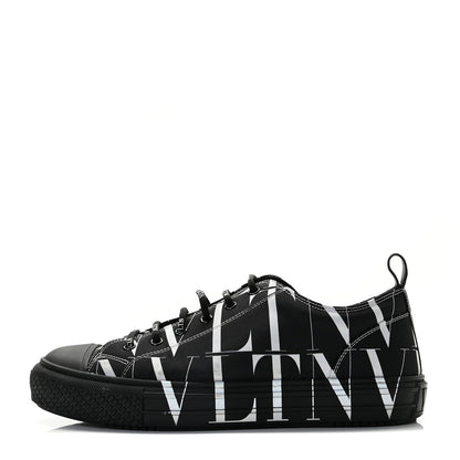 Valentino Garavani Nylon Mens Allover VLTN Logo Sneakers 41 Black White 1 of 12