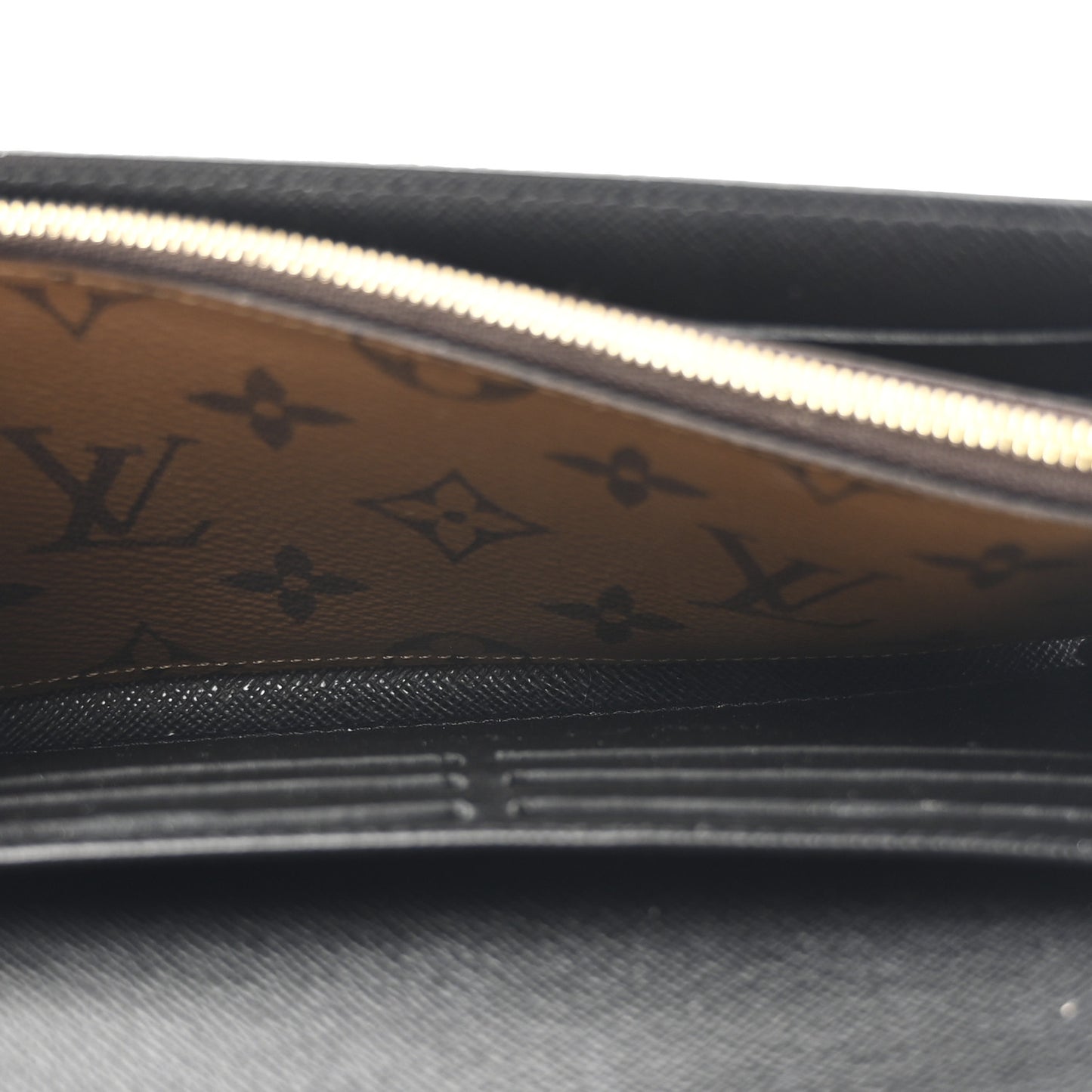 Reverse Monogram Giant Sarah Wallet