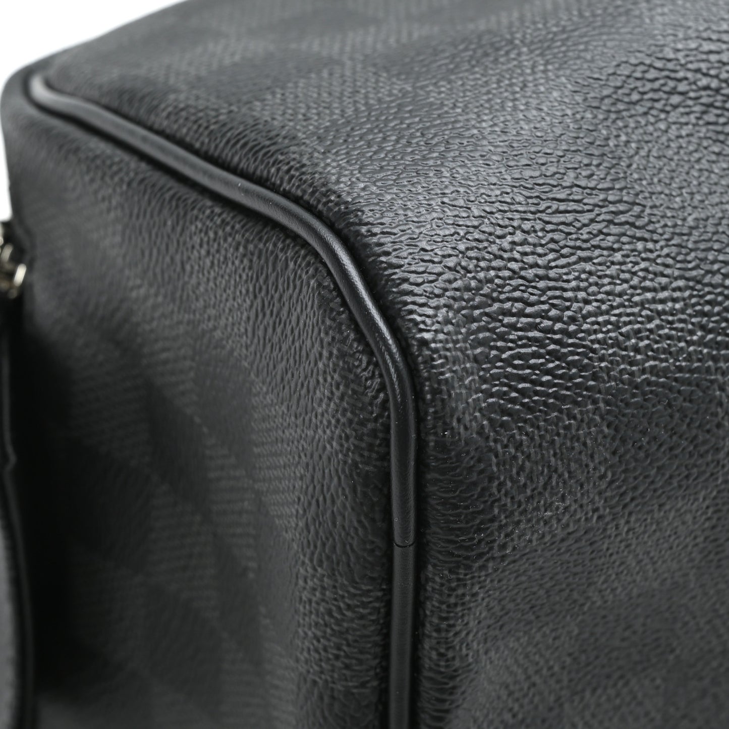 Damier Graphite Dopp Kit Toilet Pouch