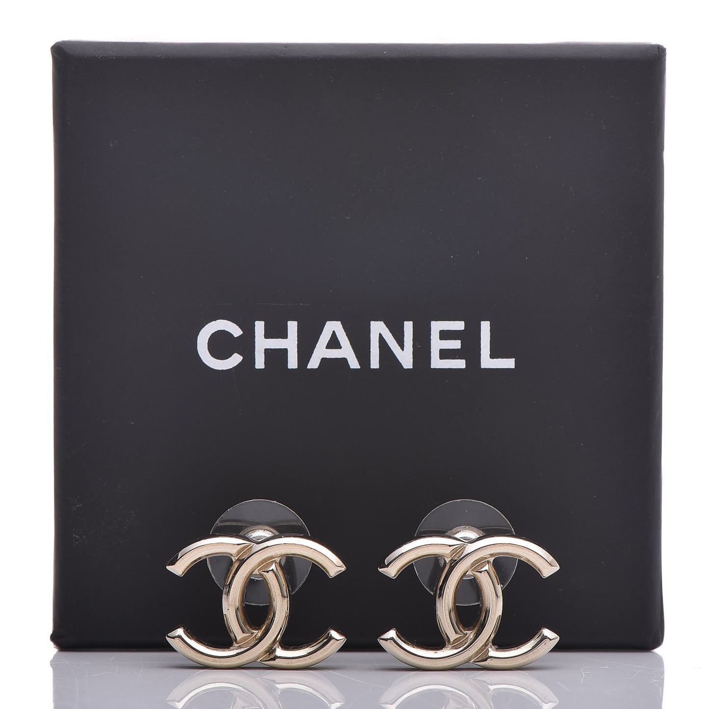 Metal CC Stud Earrings Gold