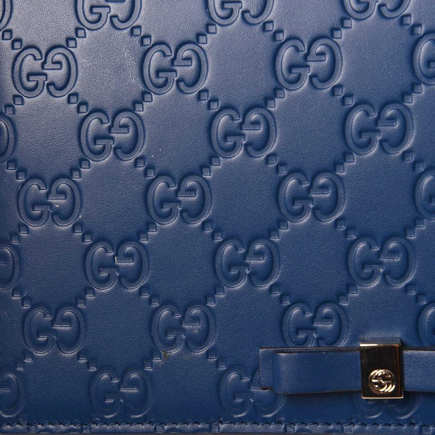 Gucci Guccissima Signature Bi-Color Bowy Chain Wallet Blue Dark Cipria 14 of 16