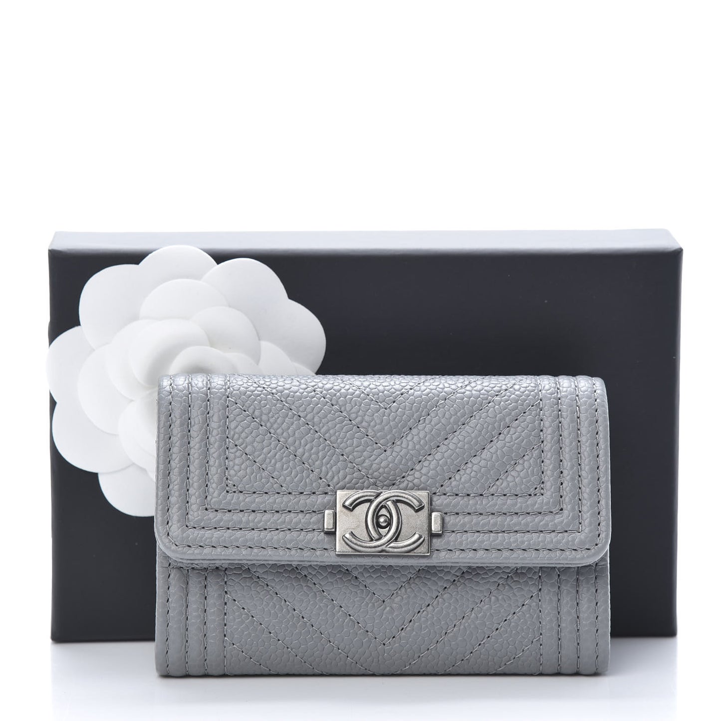 Caviar Chevron Quilted Boy Flap Card Holder Grey