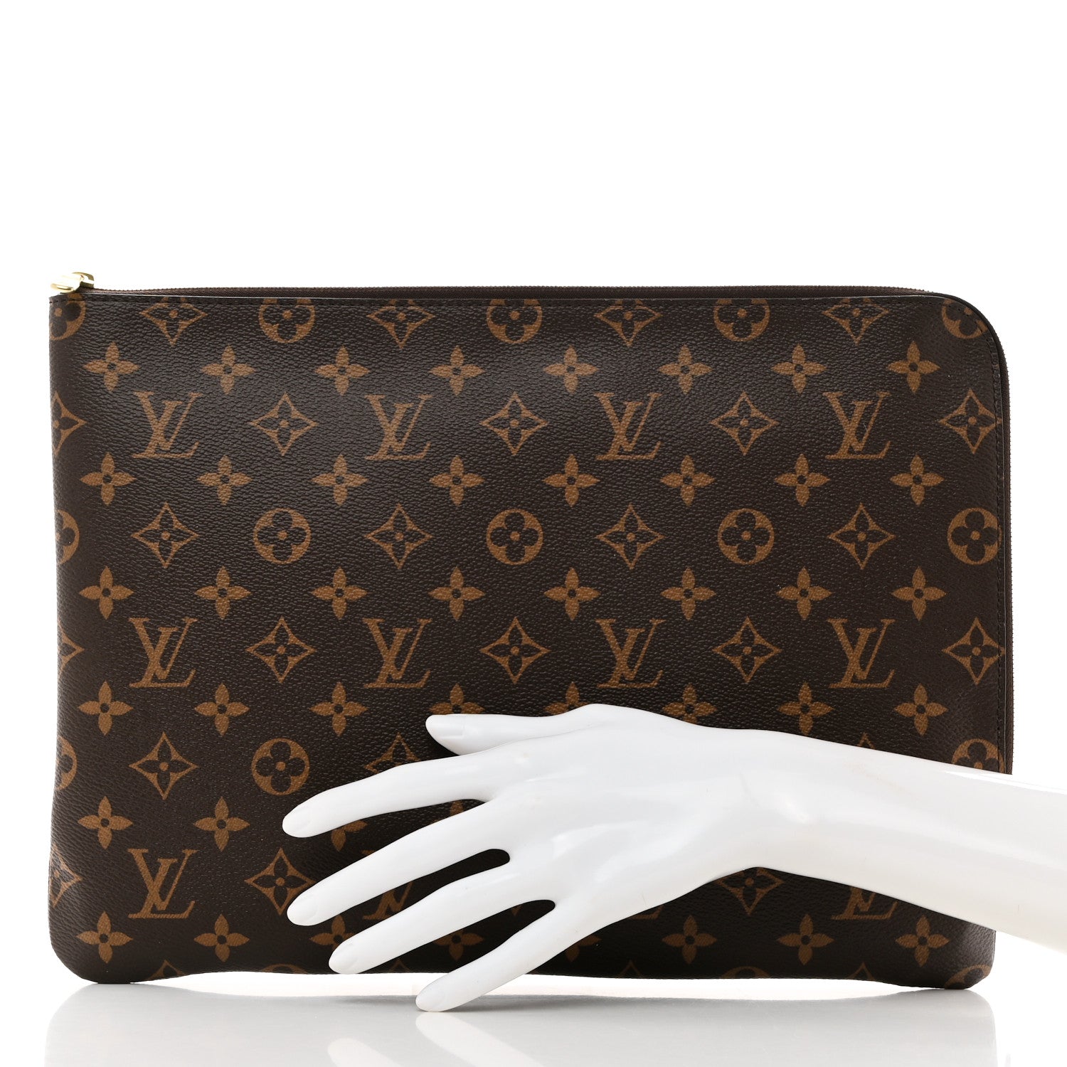 Louis Vuitton Monogram Etui Voyage MM Pouch 2 of 6
