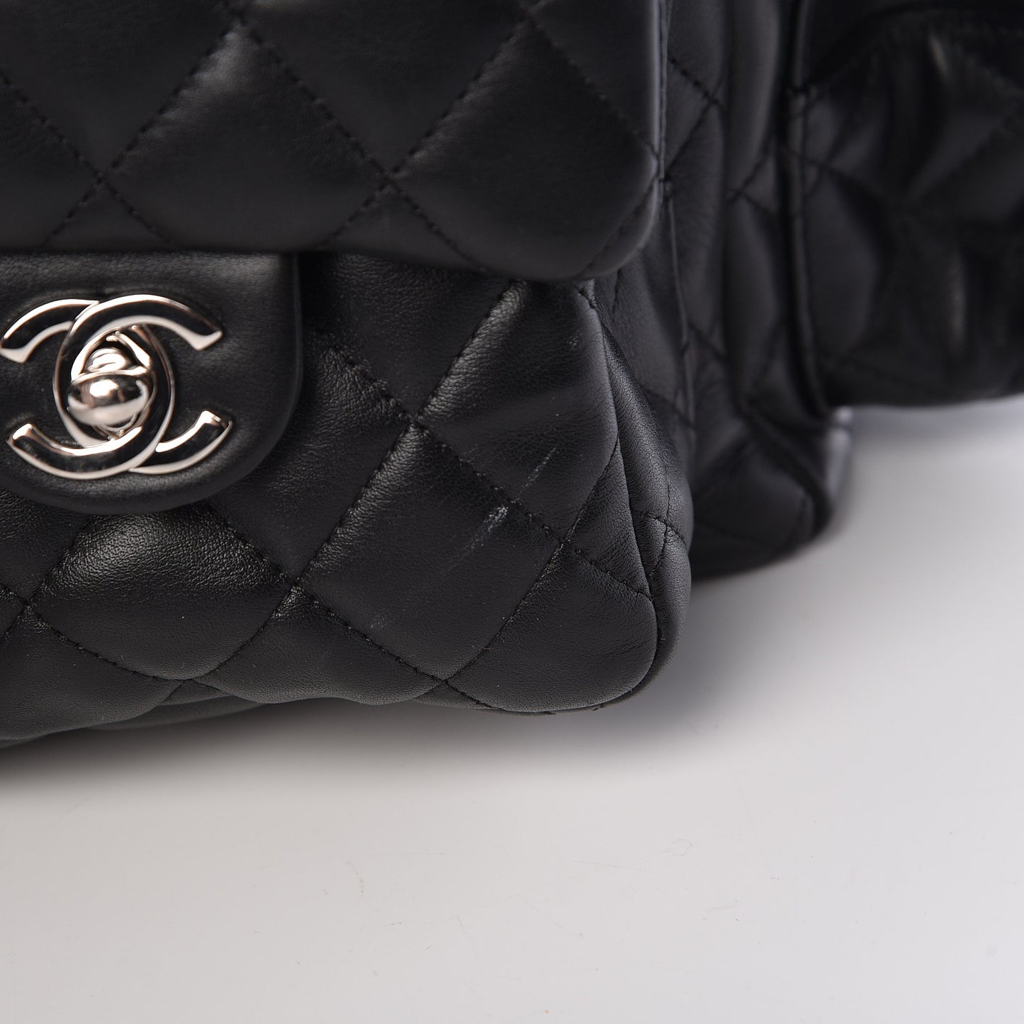 Calfskin Quilted Large Cambon Multipocket Reporter Black White