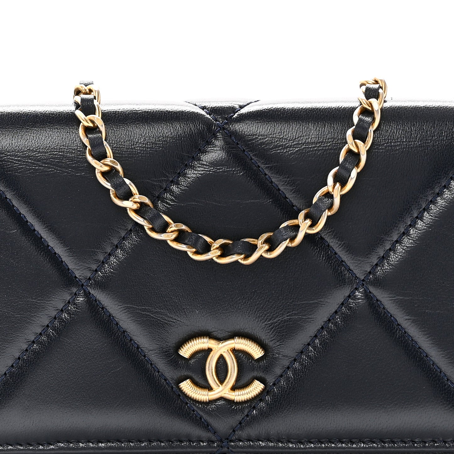 Lambskin Quilted Wallet On Chain WOC Navy