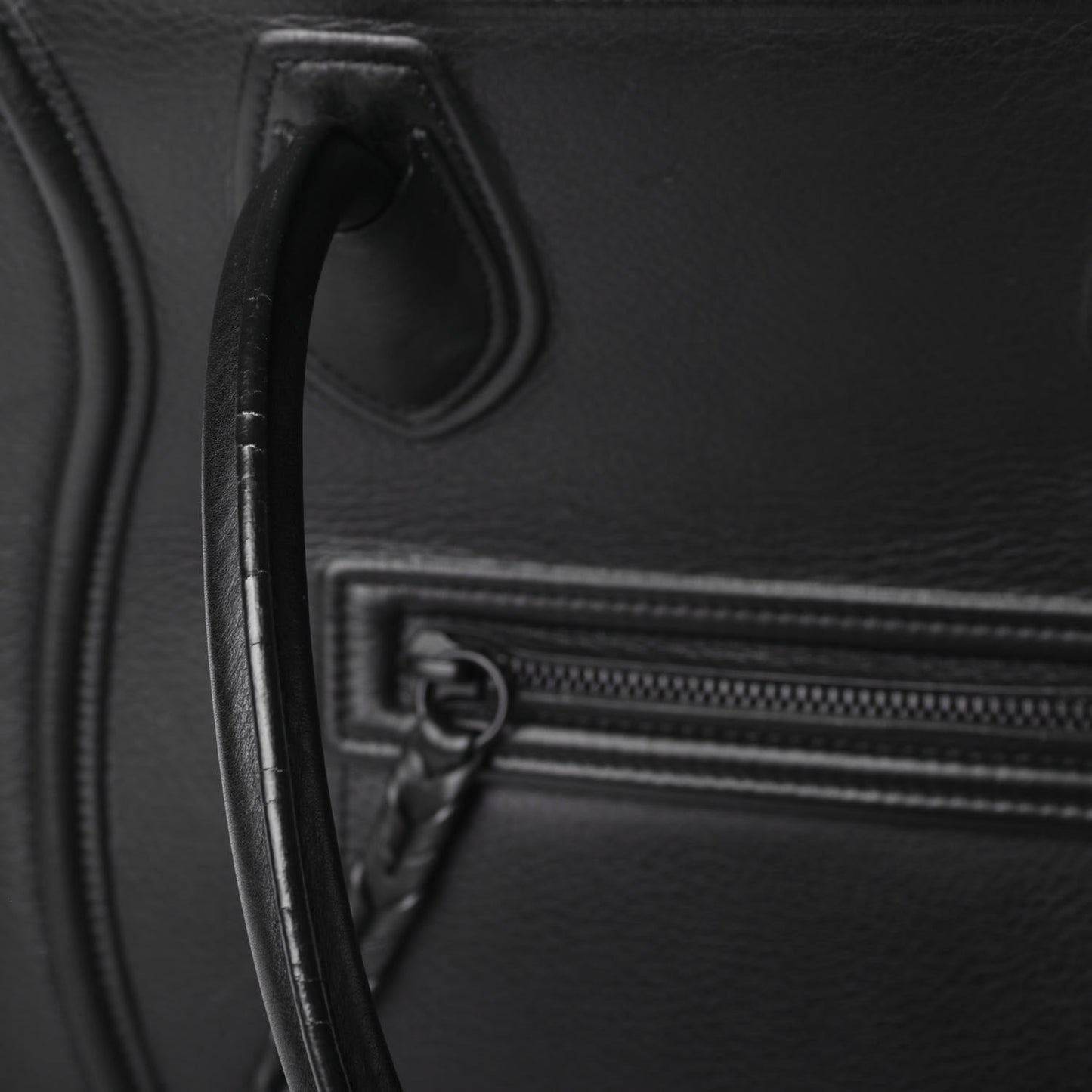 Supple Calfskin Medium Phantom Luggage Black