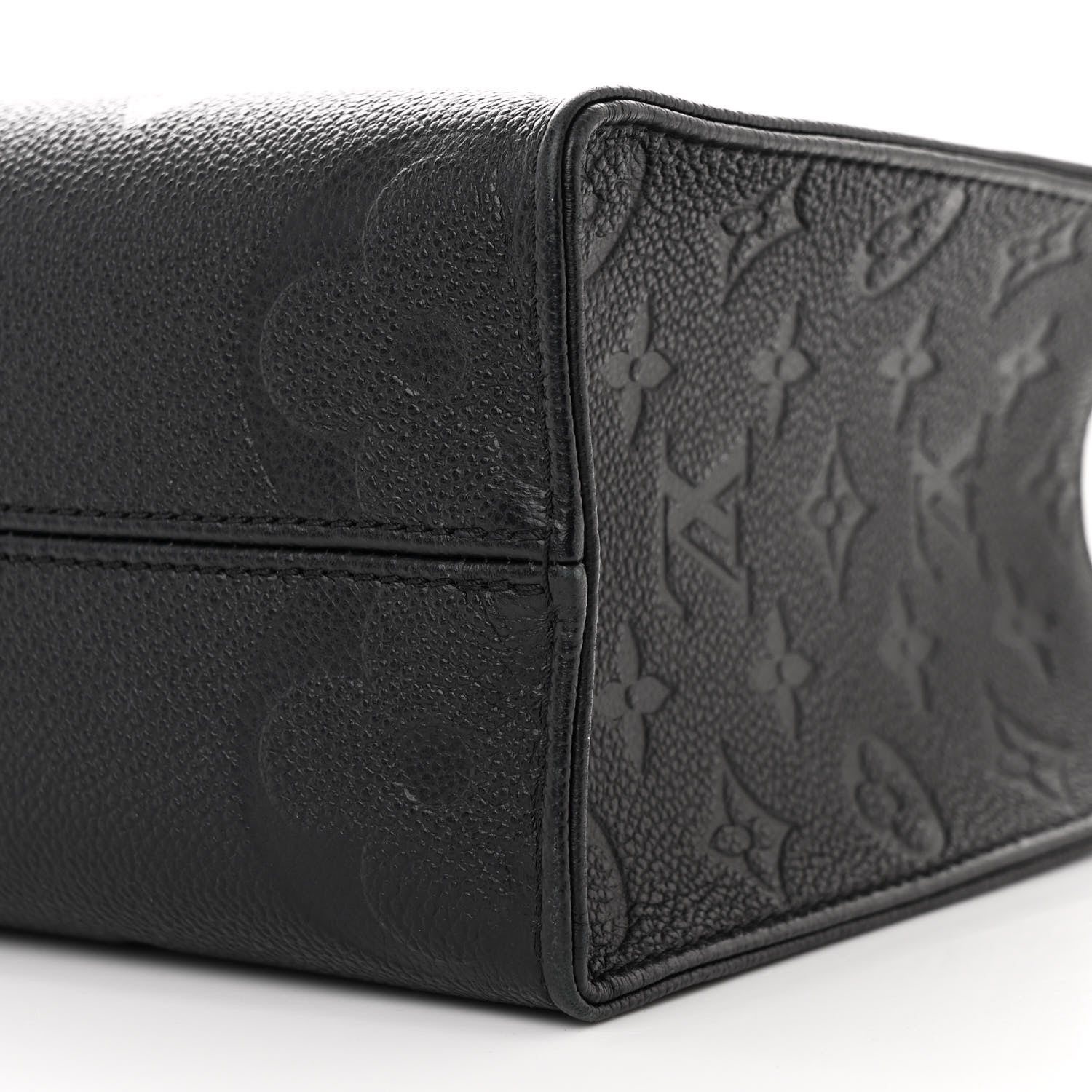 Louis Vuitton Empreinte Monogram Giant Onthego PM Black 9 of 11