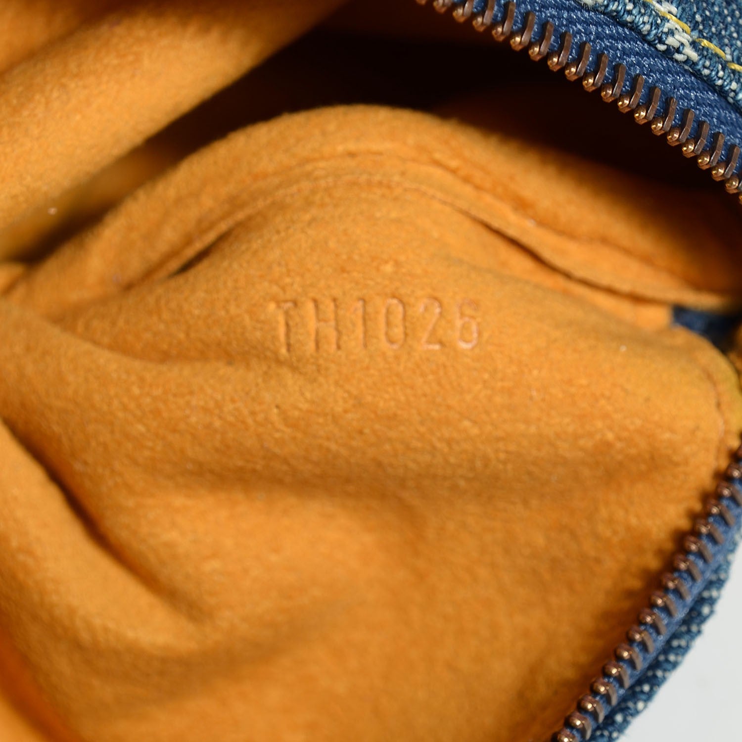 Louis Vuitton Monogram Denim Speedy GM Pochette Case 7 of 7