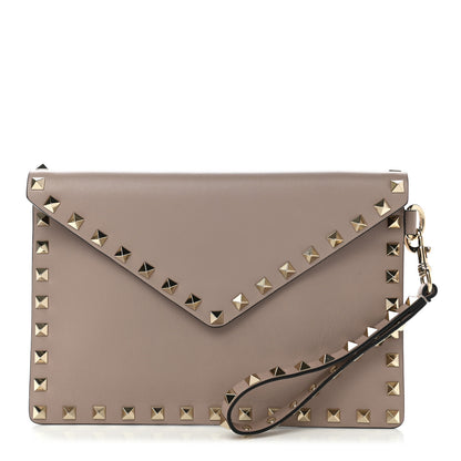 Valentino Garavani Pebbled Calfskin Medium Rockstud Envelope Flat Wristlet Pouch Poudre 1 of 6