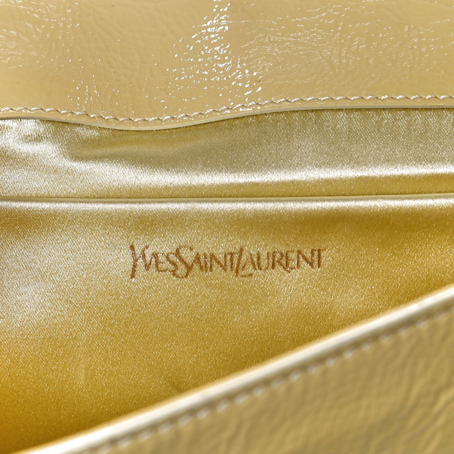 Textured Patent Calfskin Monogram Large Belle De Jour Clutch Lemon