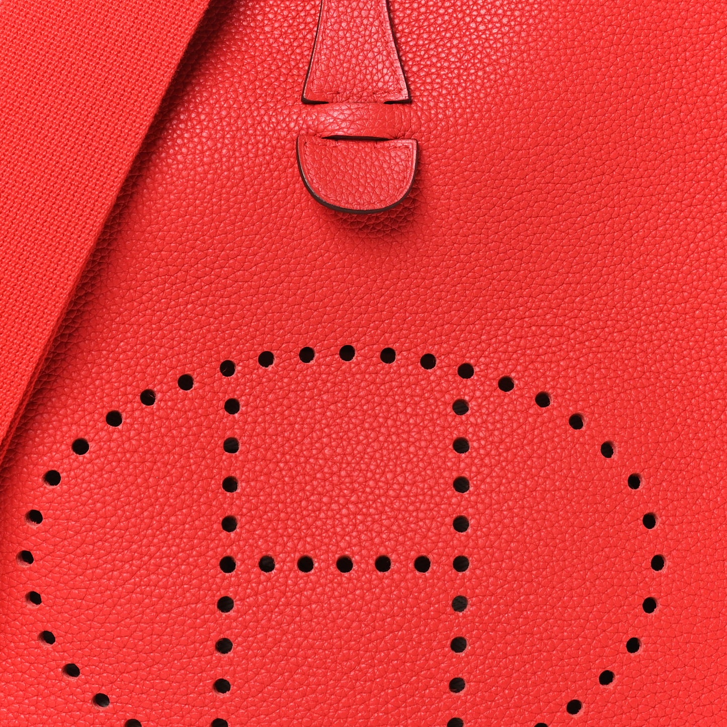 Taurillon Clemence EVELYNE III PM Rouge de Coeur