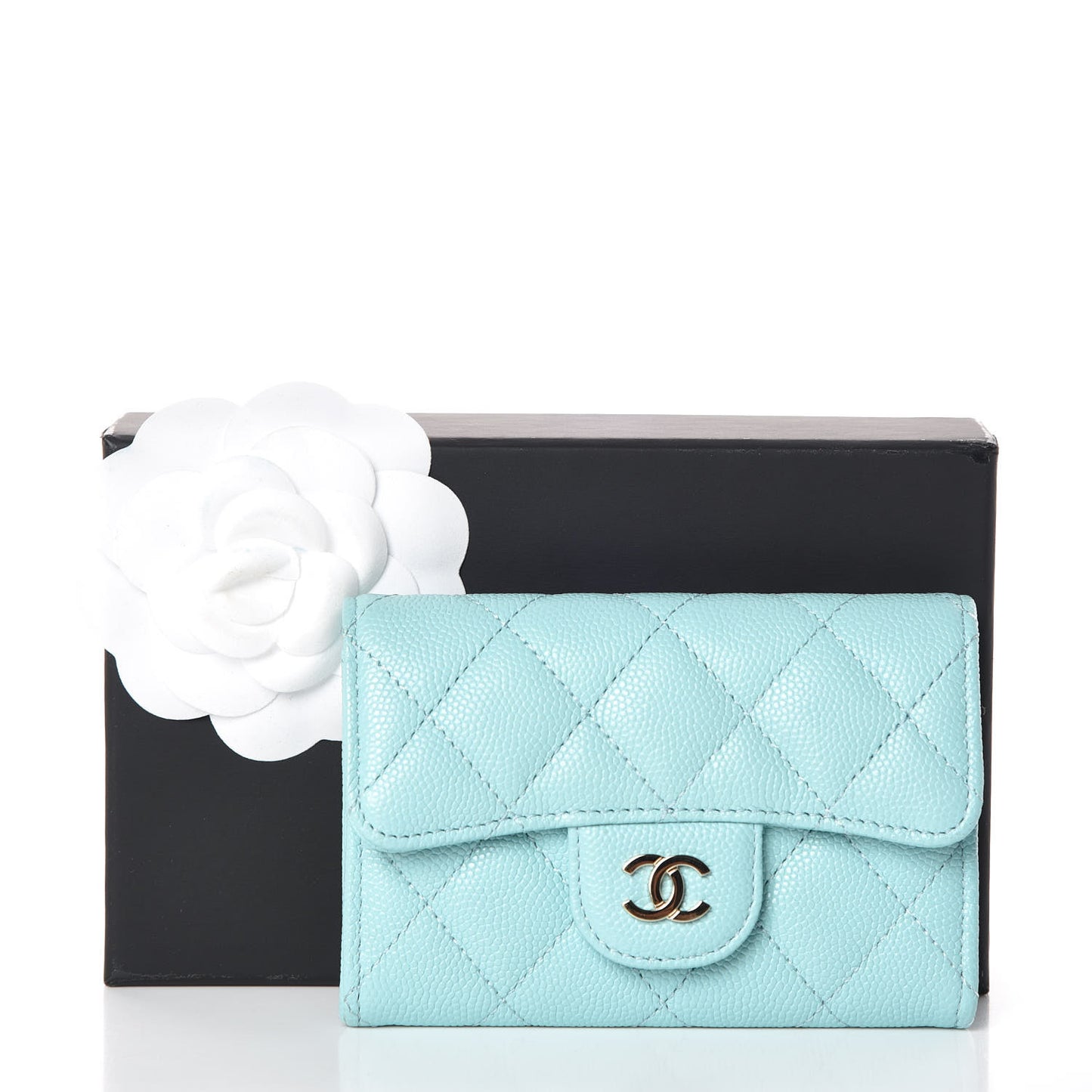Caviar Quilted Card Holder Light Blue