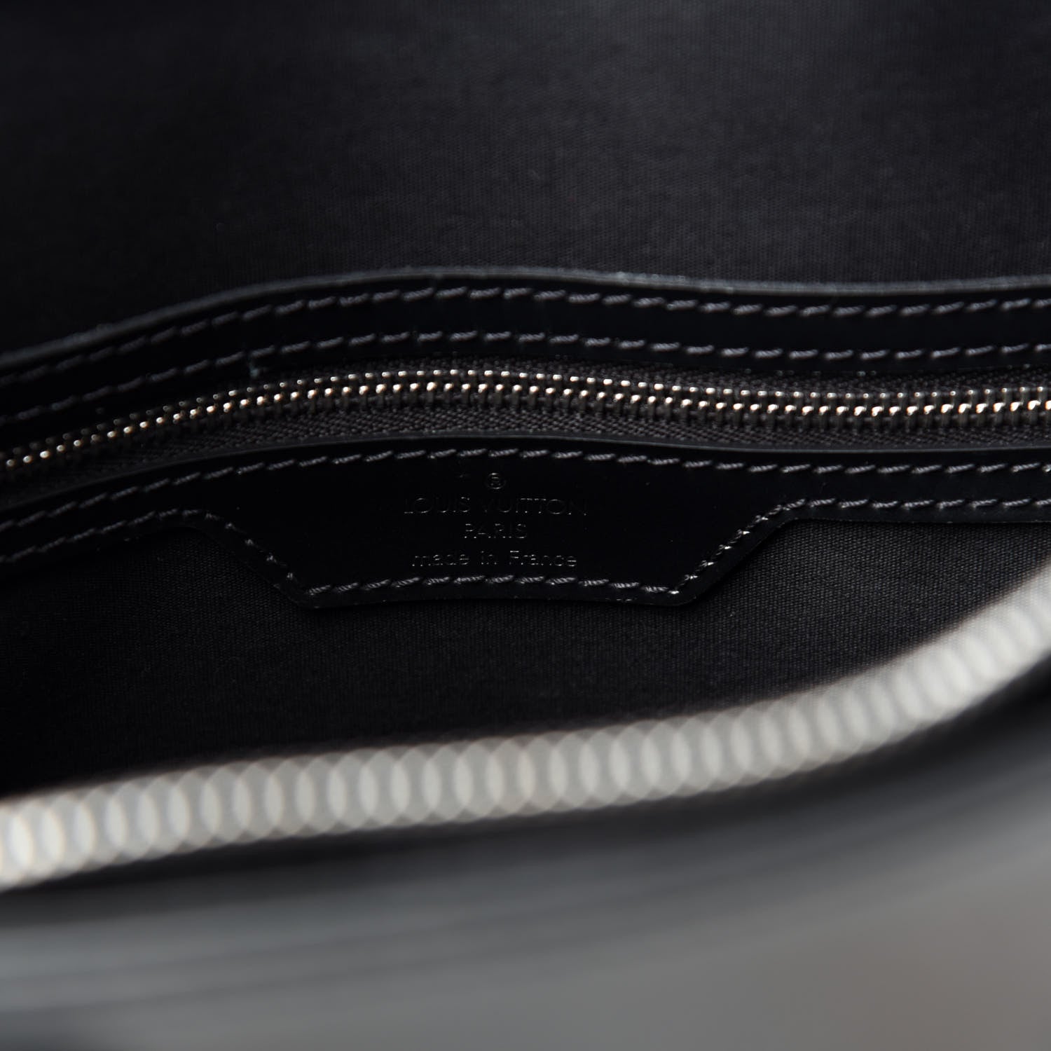 Louis Vuitton Mat Monogram Willwood Black 8 of 9