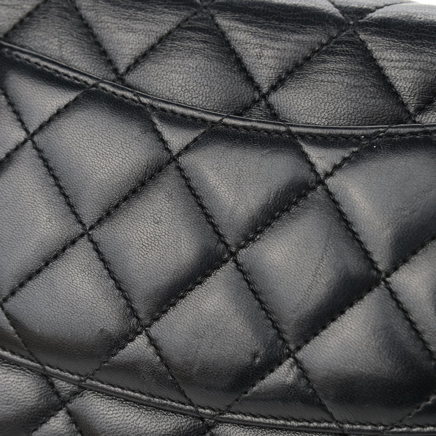 Lambskin Quilted Wallet On Chain WOC Black
