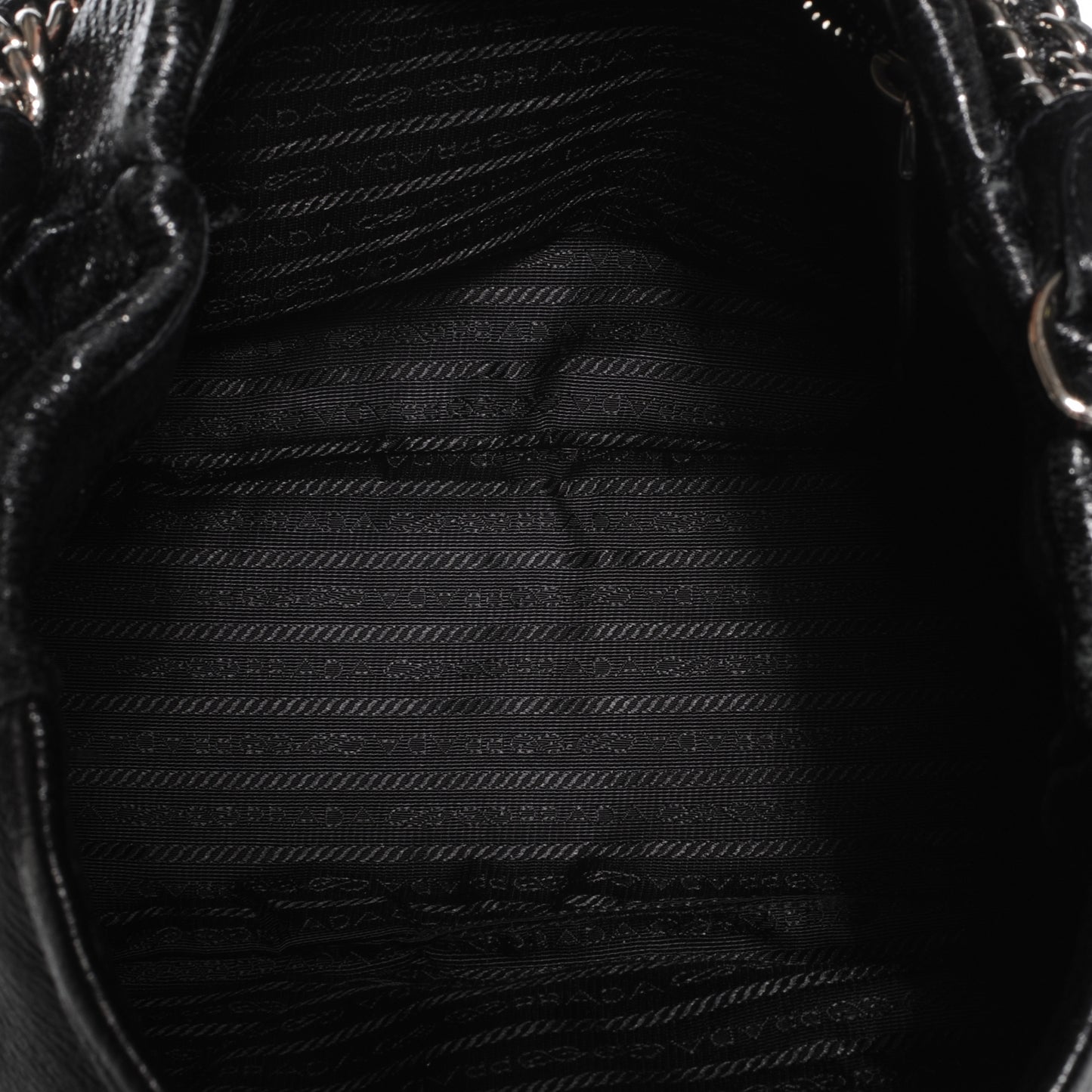 Cervo Lux Chain Shoulder Bag Black