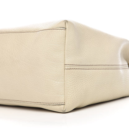 Gucci Pebbled Calfskin Medium Soho Chain Shoulder Bag Off White 17 of 18