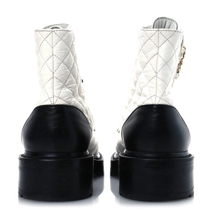Chanel Shiny Goatskin Calfskin Quilted Lace Up Combat Boots 41.5 White Black 6 of 15
