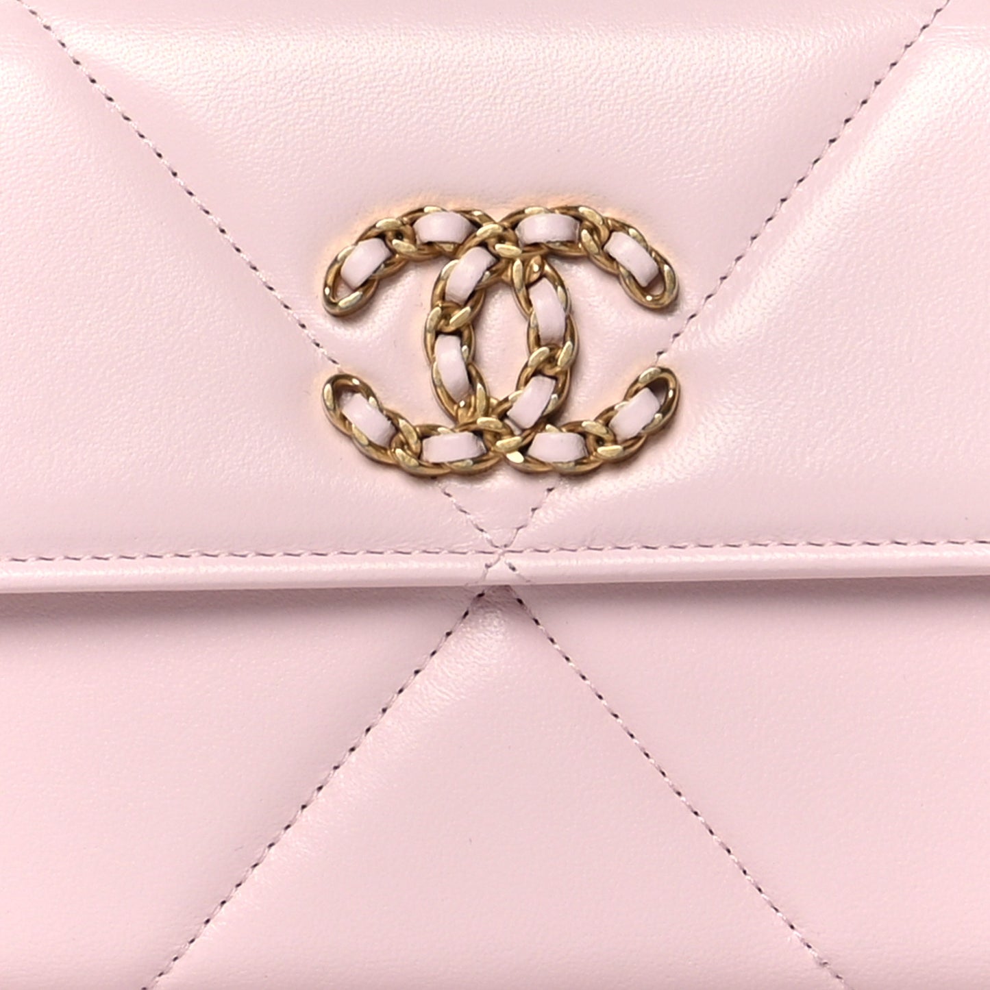 Lambskin Quilted Chanel 19 Flap Wallet Light Pink