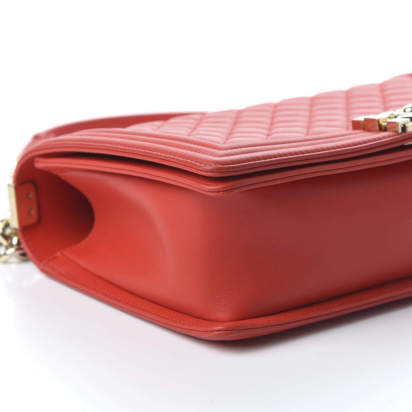 Lambskin Quilted New Medium Boy Flap Red