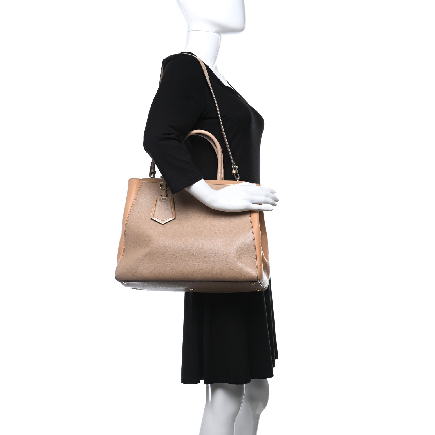 Fendi Vitello Elite Flamingo Regular 2Jours Tote Makeup 3 of 12