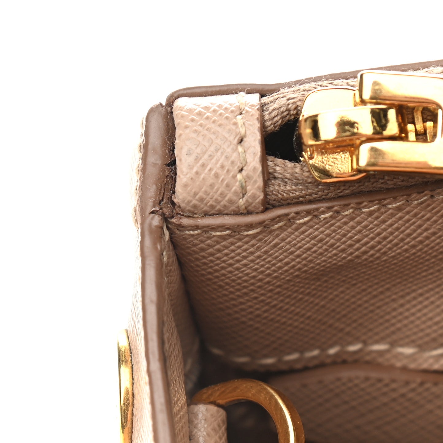 Saffiano Medium Galleria Double Zip Tote Cammeo