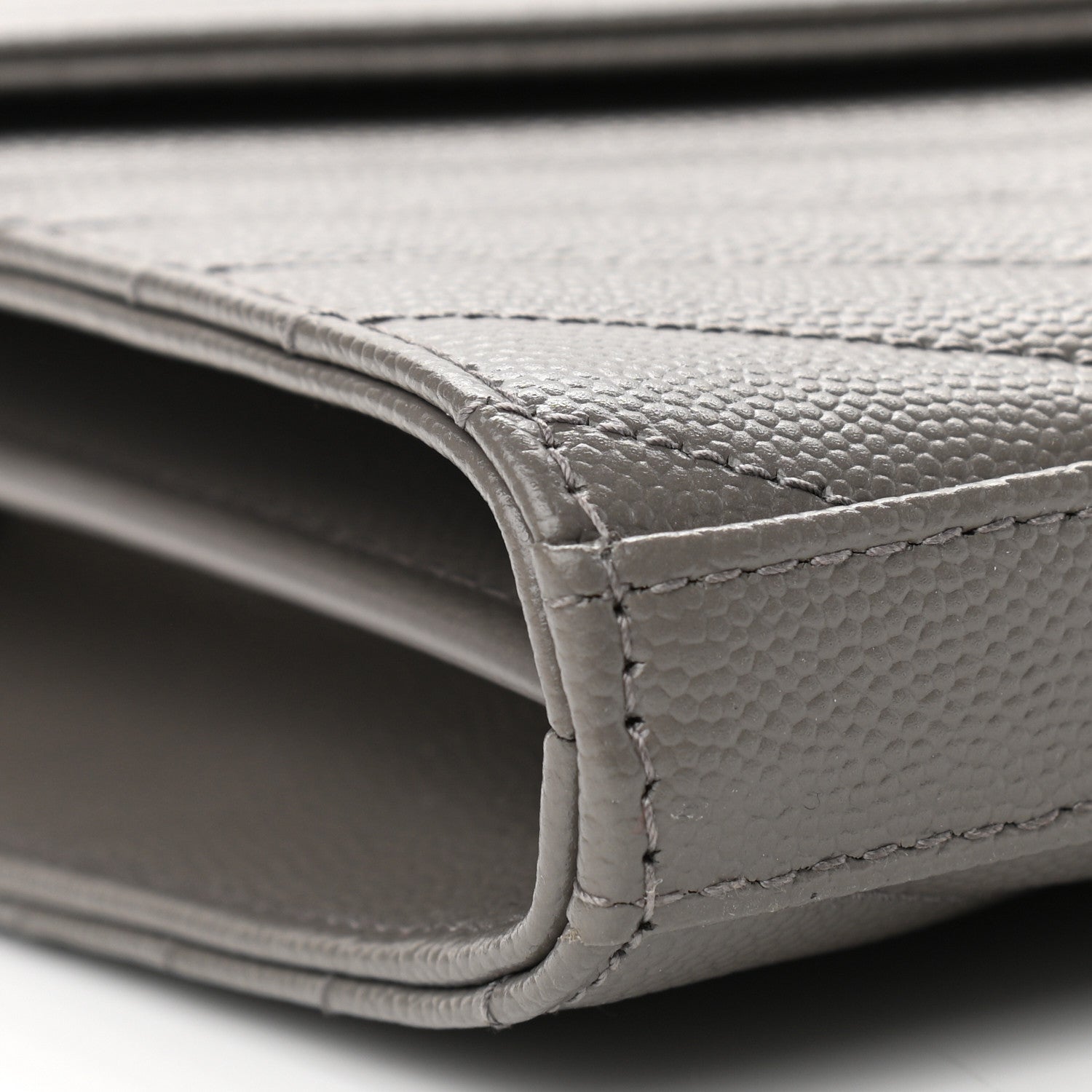 Saint Laurent Grain De Poudre Matelasse Chevron Monogram Chain Wallet Fog 9 of 10