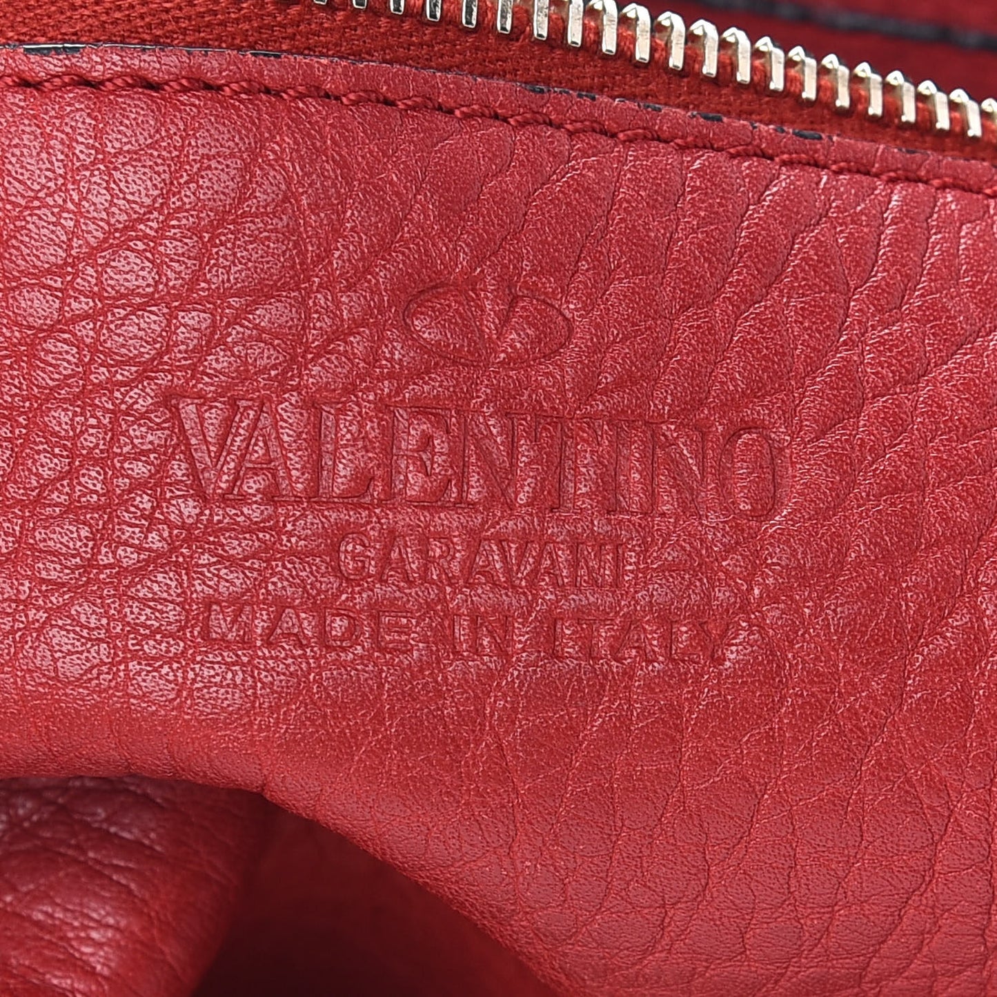 Pebbled Calfskin Large Rockstud Flip-Lock Messenger Bag Scarlet