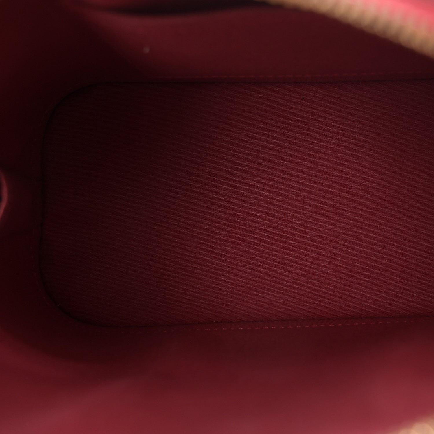 Louis Vuitton Vernis Alma BB Pomme D'Amour 5 of 13